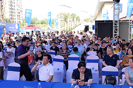 向上而行，服務不止|用匠心與品質鑄就榮光——探秘廣西柳州富軒全屋門窗 
